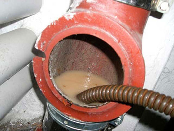 desfundarea-mecanica-a-tevilor-canalizarii
