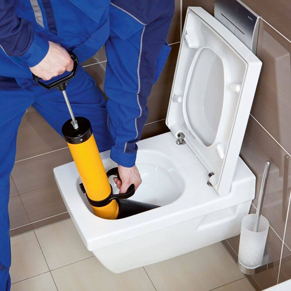 Metoda de curatare a canalizarii pneumatice casei
